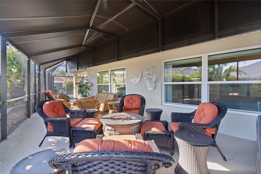 合同活跃: $550,000 (3 贝兹, 2 浴室, 1700 平方英尺)