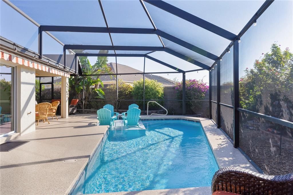 合同活跃: $550,000 (3 贝兹, 2 浴室, 1700 平方英尺)