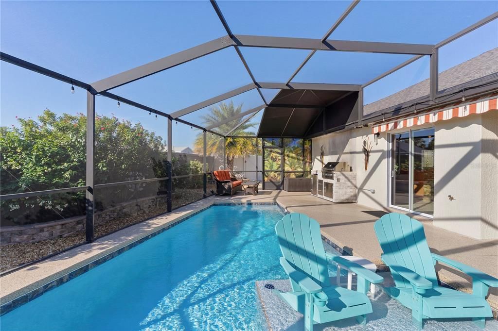 合同活跃: $550,000 (3 贝兹, 2 浴室, 1700 平方英尺)