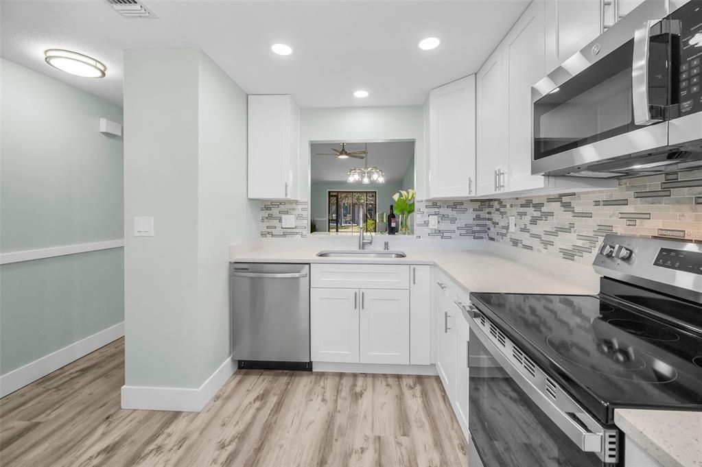 En Venta: $265,000 (2 camas, 2 baños, 900 Pies cuadrados)