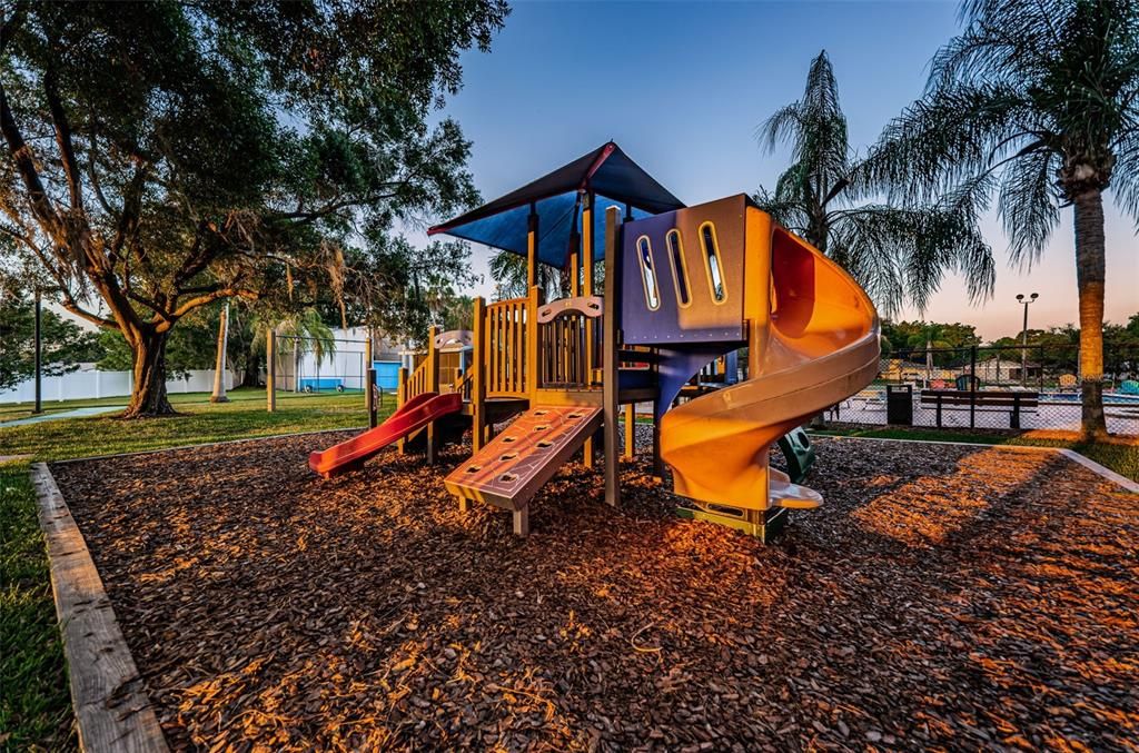 En Venta: $265,000 (2 camas, 2 baños, 900 Pies cuadrados)