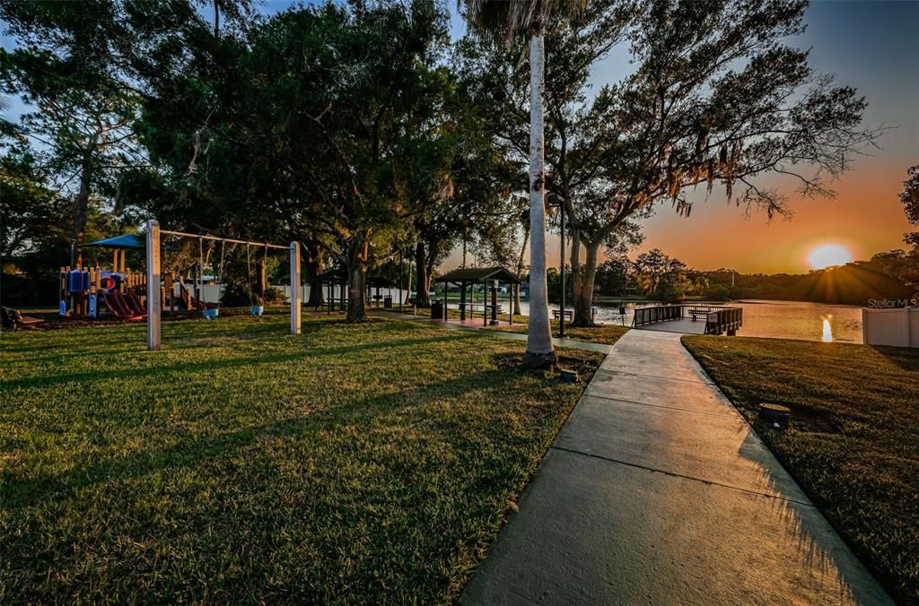 En Venta: $265,000 (2 camas, 2 baños, 900 Pies cuadrados)