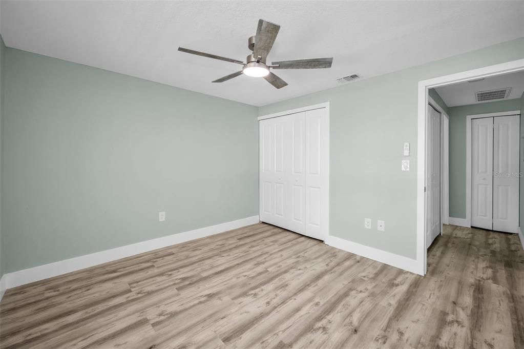 En Venta: $265,000 (2 camas, 2 baños, 900 Pies cuadrados)