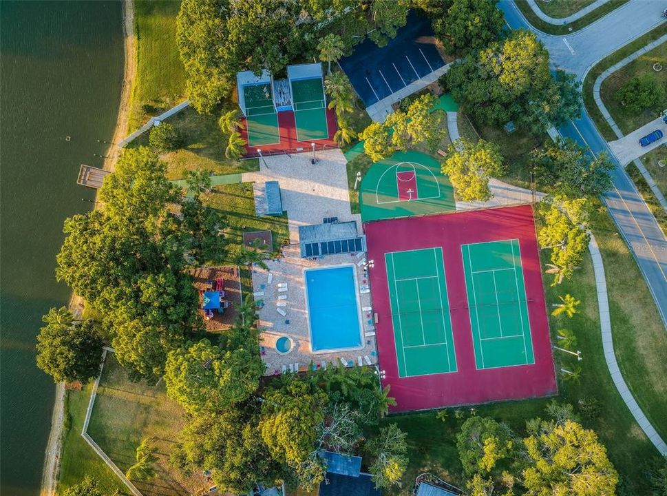 En Venta: $265,000 (2 camas, 2 baños, 900 Pies cuadrados)