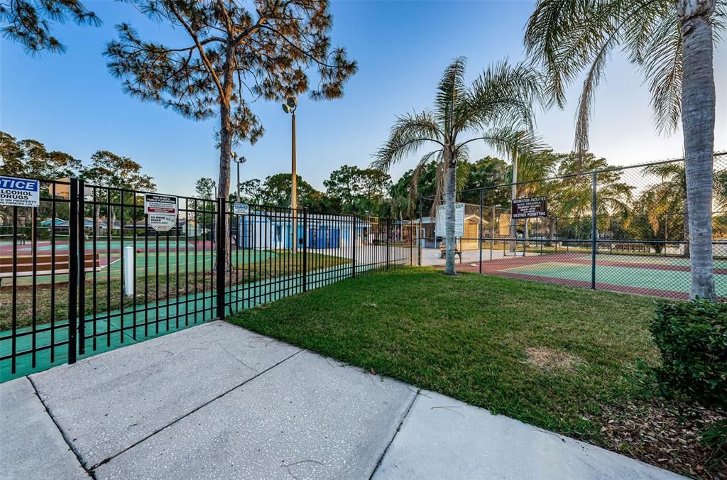 En Venta: $265,000 (2 camas, 2 baños, 900 Pies cuadrados)