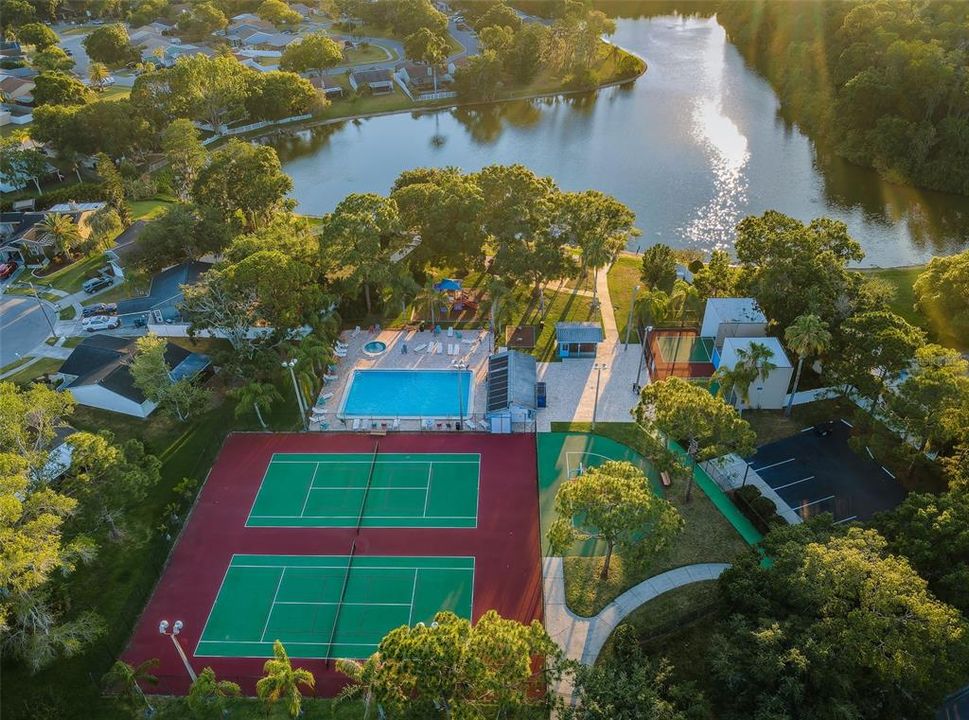 En Venta: $265,000 (2 camas, 2 baños, 900 Pies cuadrados)