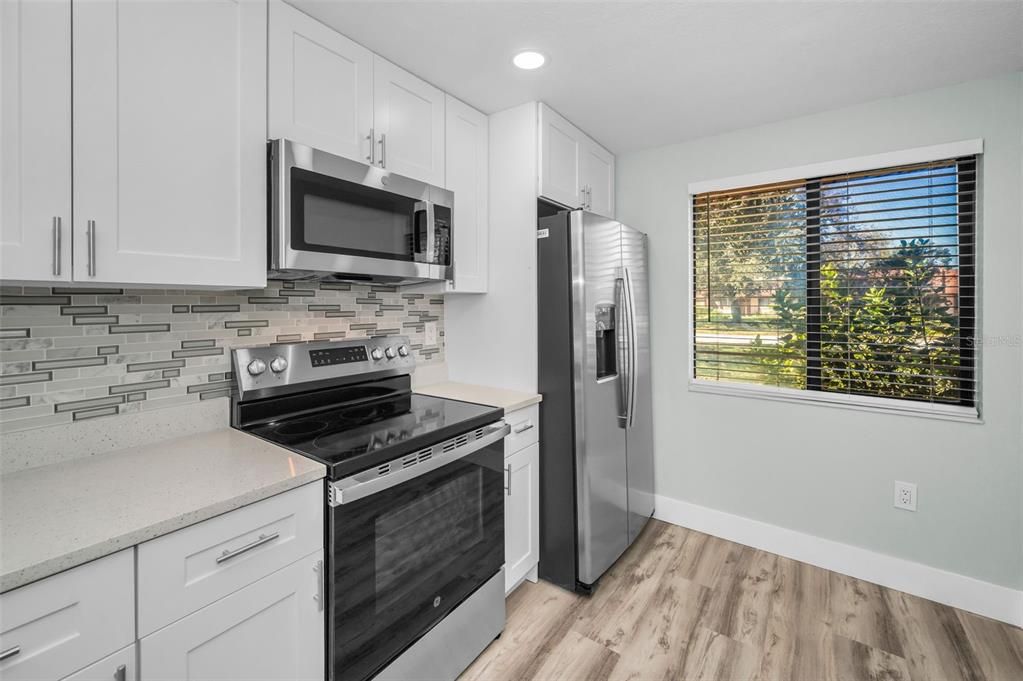 En Venta: $265,000 (2 camas, 2 baños, 900 Pies cuadrados)