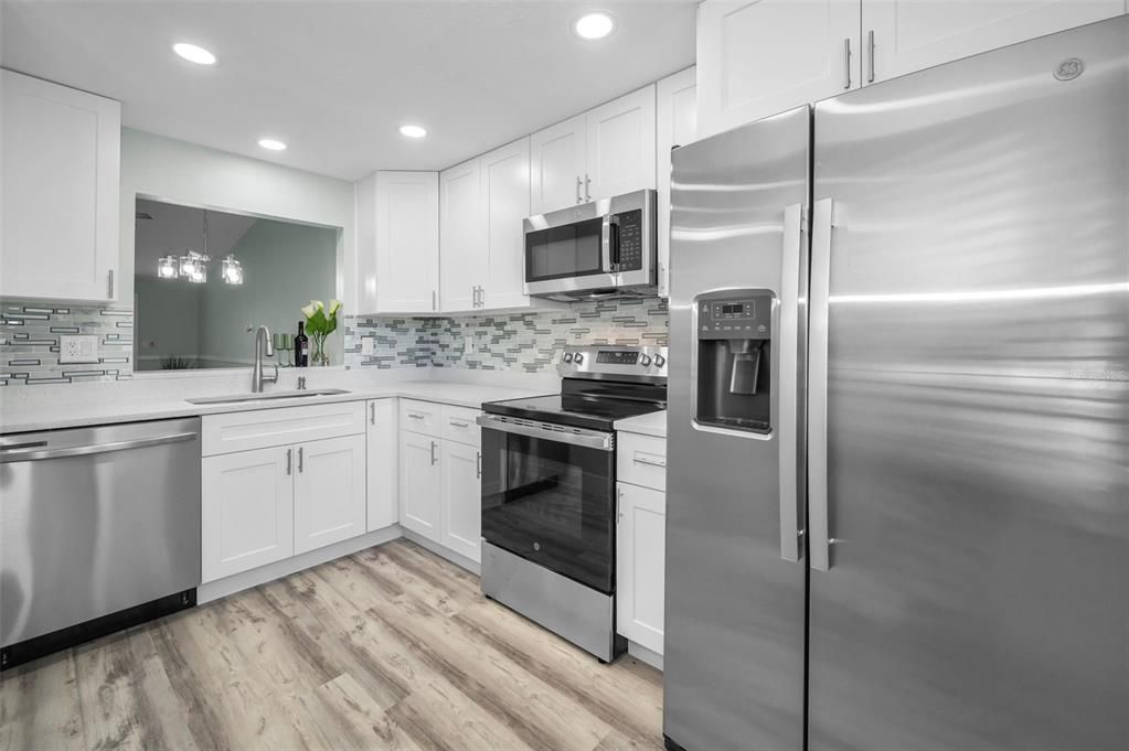 En Venta: $265,000 (2 camas, 2 baños, 900 Pies cuadrados)