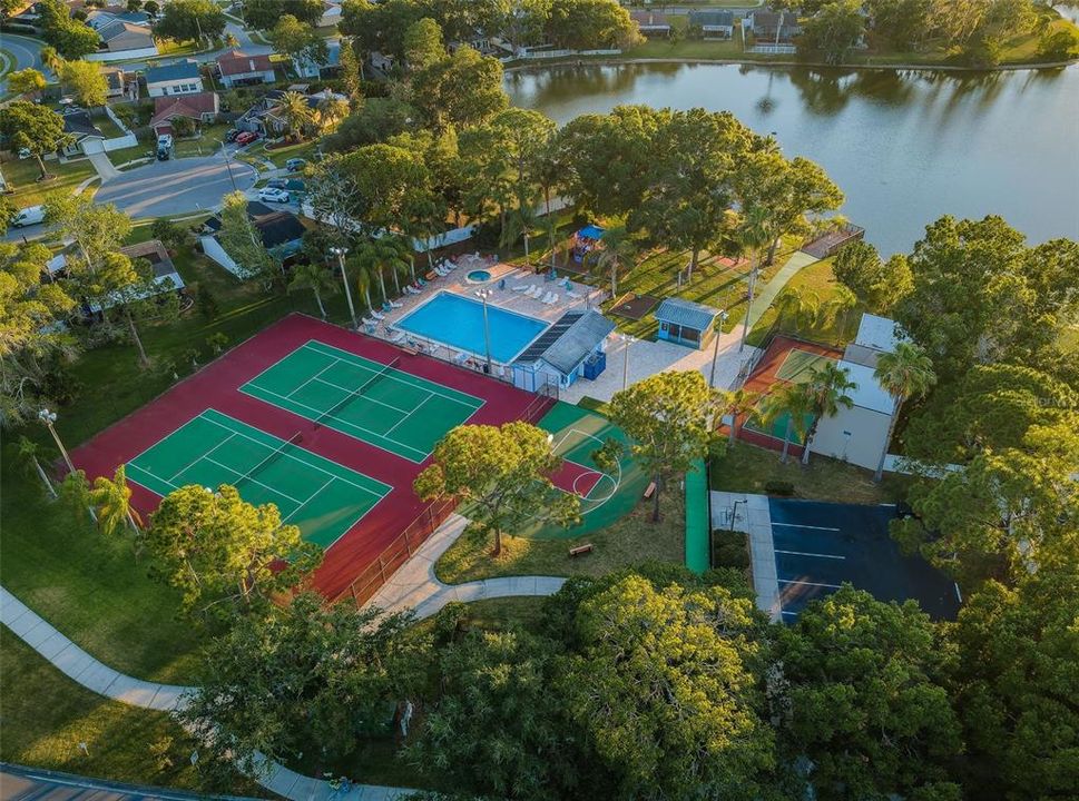 En Venta: $265,000 (2 camas, 2 baños, 900 Pies cuadrados)