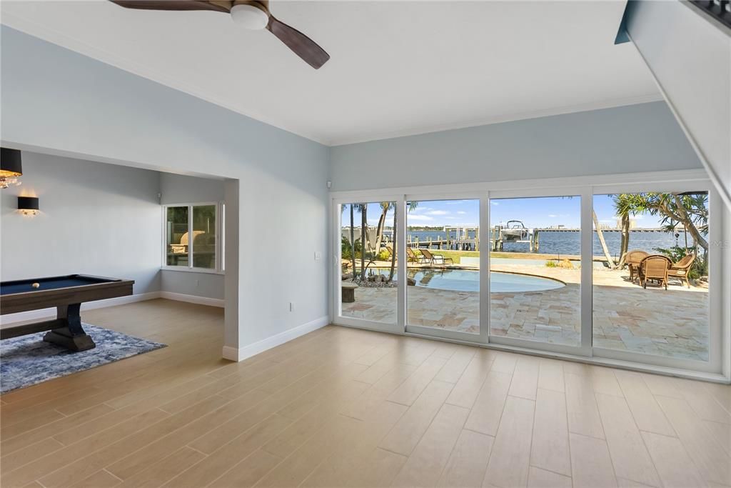 En Venta: $2,900,000 (4 camas, 3 baños, 4452 Pies cuadrados)