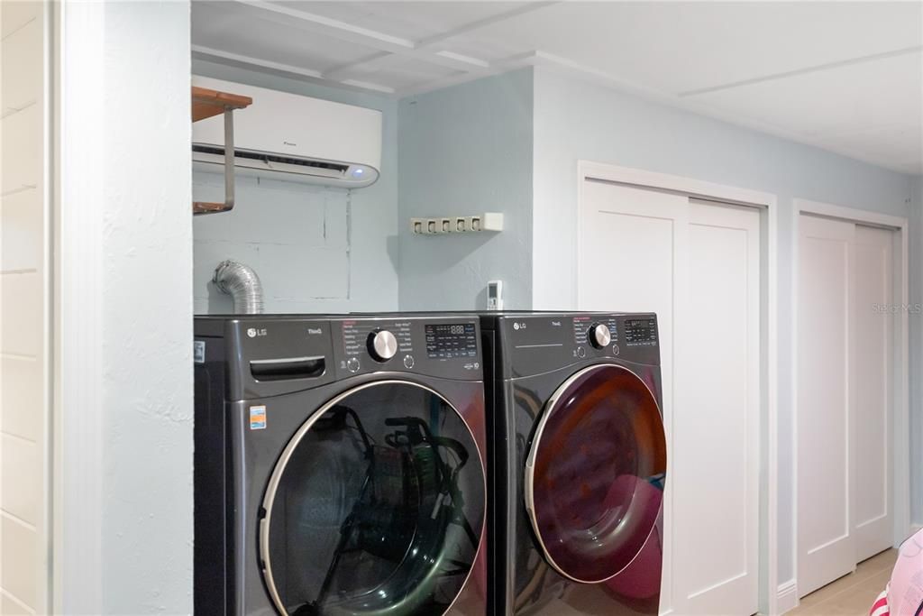 En Venta: $2,900,000 (4 camas, 3 baños, 4452 Pies cuadrados)