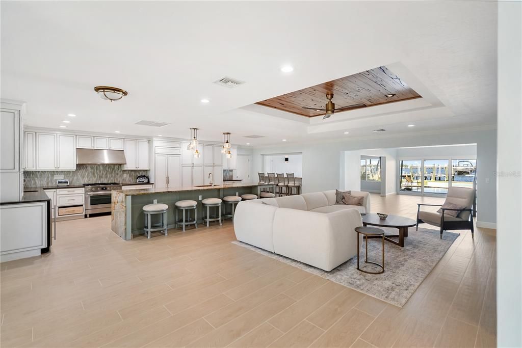 En Venta: $2,900,000 (4 camas, 3 baños, 4452 Pies cuadrados)