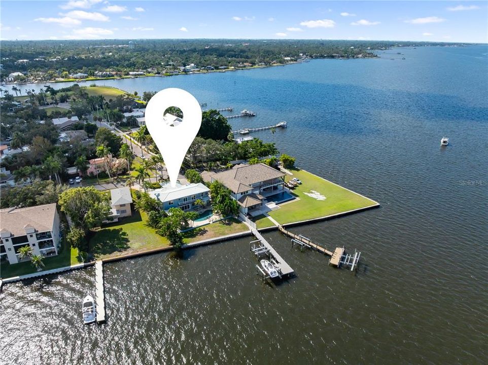 En Venta: $2,900,000 (4 camas, 3 baños, 4452 Pies cuadrados)