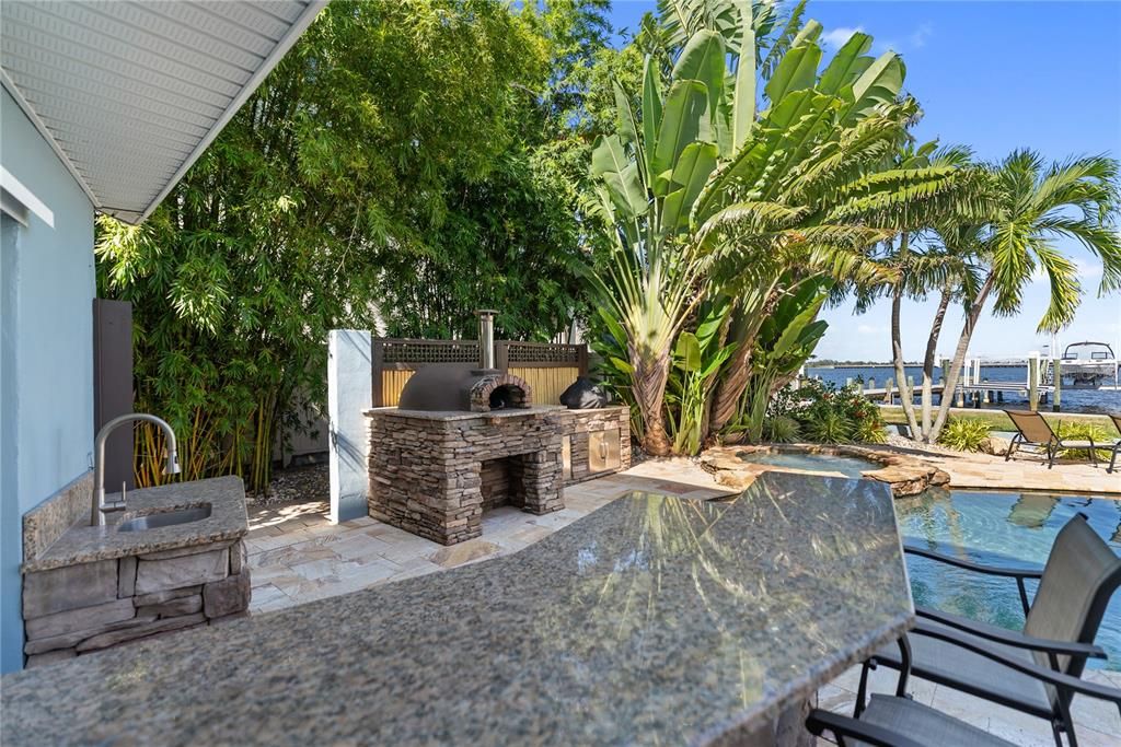 En Venta: $2,900,000 (4 camas, 3 baños, 4452 Pies cuadrados)