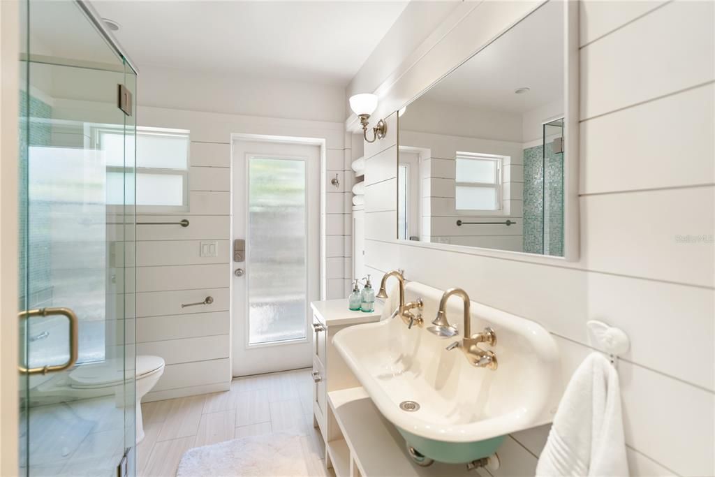 En Venta: $2,900,000 (4 camas, 3 baños, 4452 Pies cuadrados)