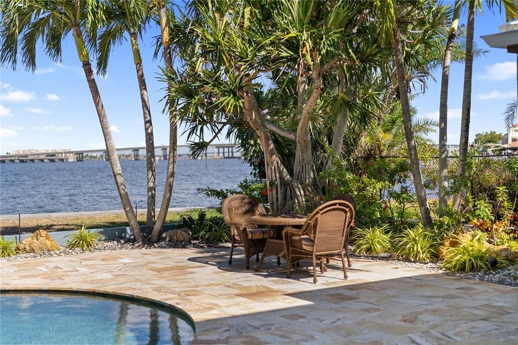 En Venta: $2,900,000 (4 camas, 3 baños, 4452 Pies cuadrados)