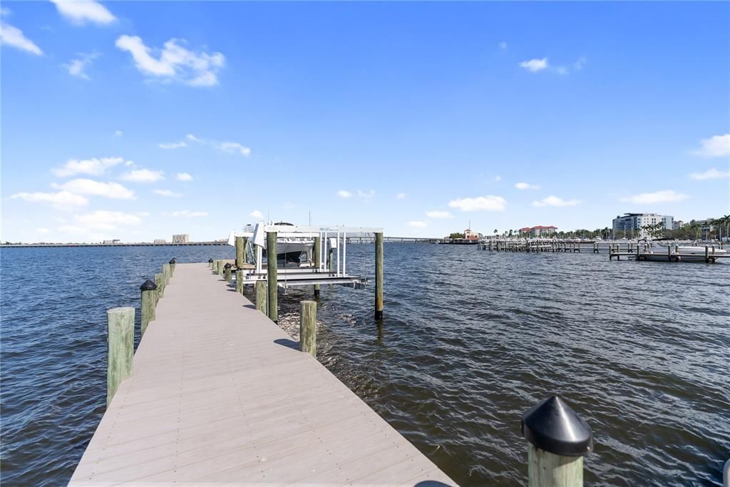 En Venta: $2,900,000 (4 camas, 3 baños, 4452 Pies cuadrados)