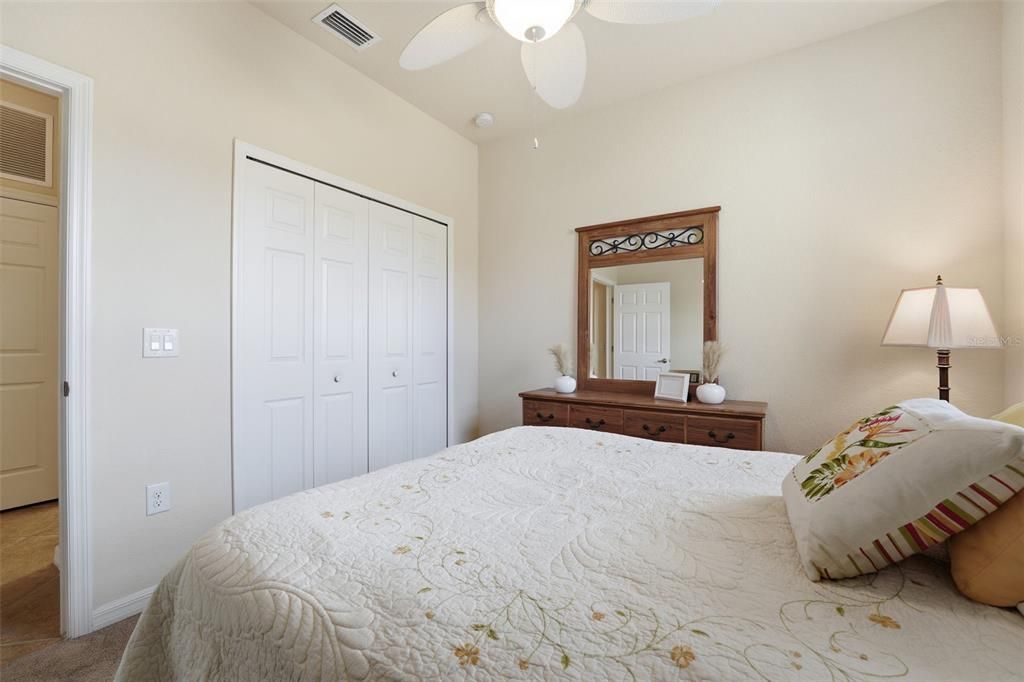 For Sale: $325,000 (2 beds, 2 baths, 1568 Square Feet)