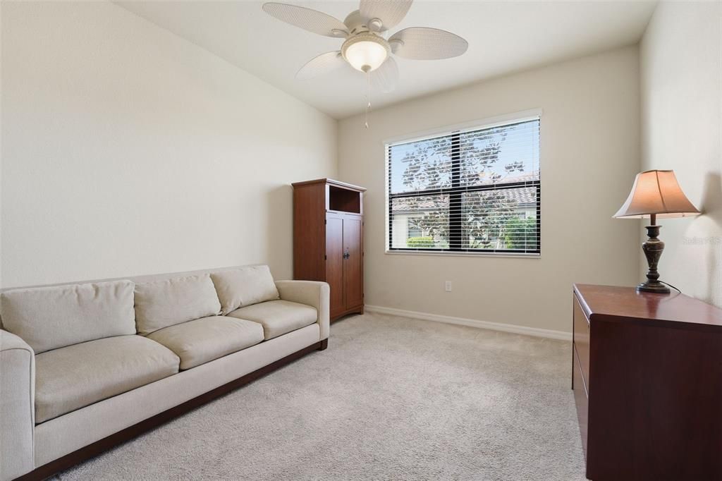 For Sale: $325,000 (2 beds, 2 baths, 1568 Square Feet)