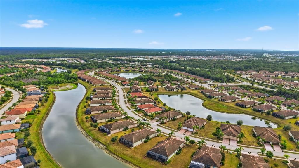 For Sale: $325,000 (2 beds, 2 baths, 1568 Square Feet)