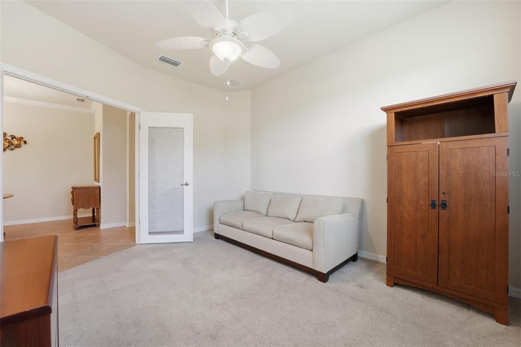 For Sale: $325,000 (2 beds, 2 baths, 1568 Square Feet)