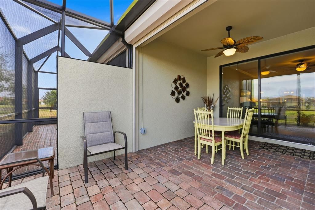 For Sale: $325,000 (2 beds, 2 baths, 1568 Square Feet)