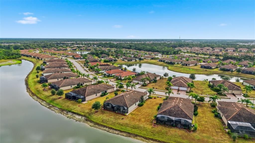 For Sale: $325,000 (2 beds, 2 baths, 1568 Square Feet)