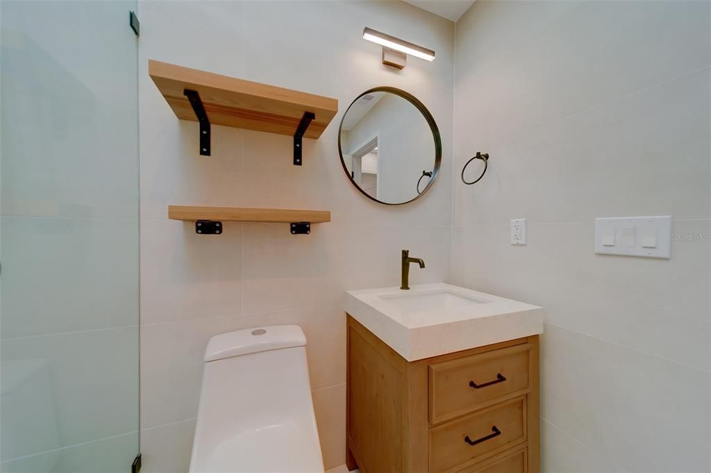 For Sale: $799,999 (3 beds, 2 baths, 1762 Square Feet)