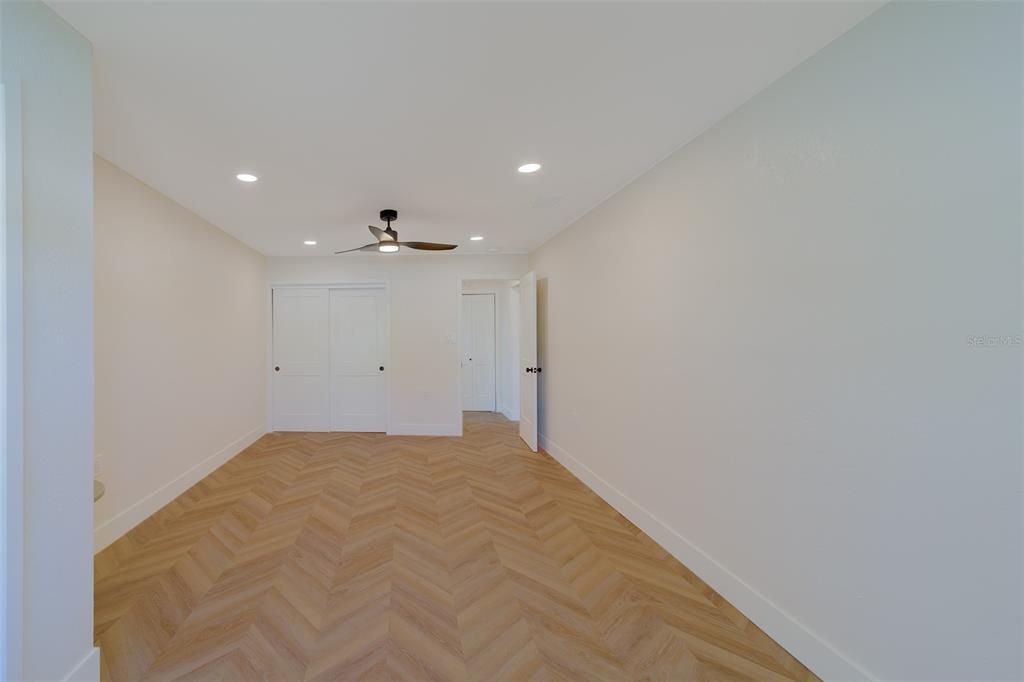 For Sale: $799,999 (3 beds, 2 baths, 1762 Square Feet)