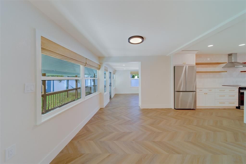 For Sale: $799,999 (3 beds, 2 baths, 1762 Square Feet)