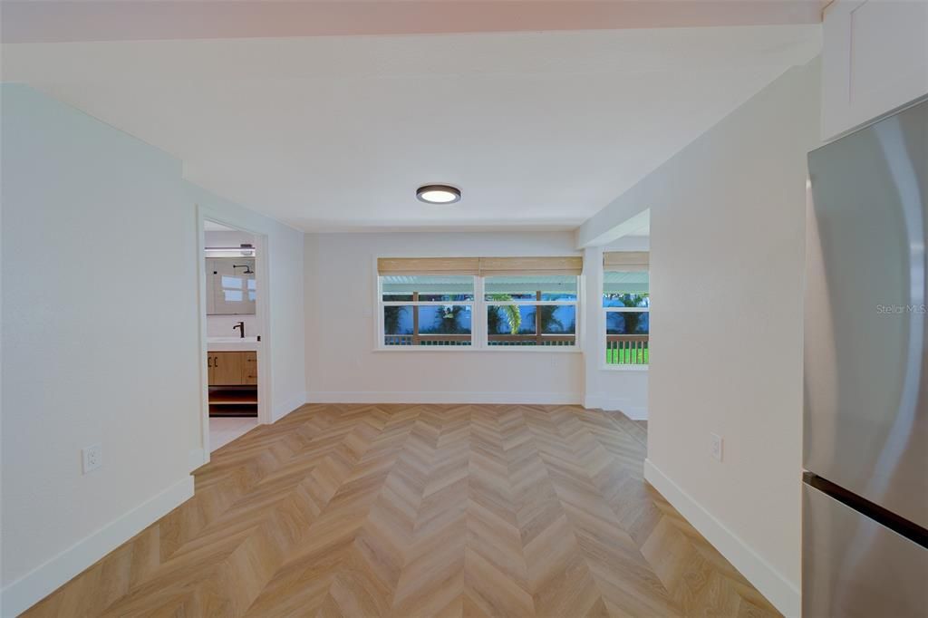 For Sale: $799,999 (3 beds, 2 baths, 1762 Square Feet)