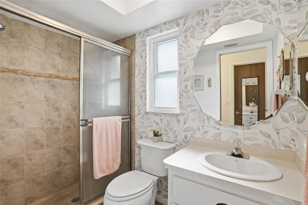 合同活跃: $262,000 (3 贝兹, 2 浴室, 1440 平方英尺)