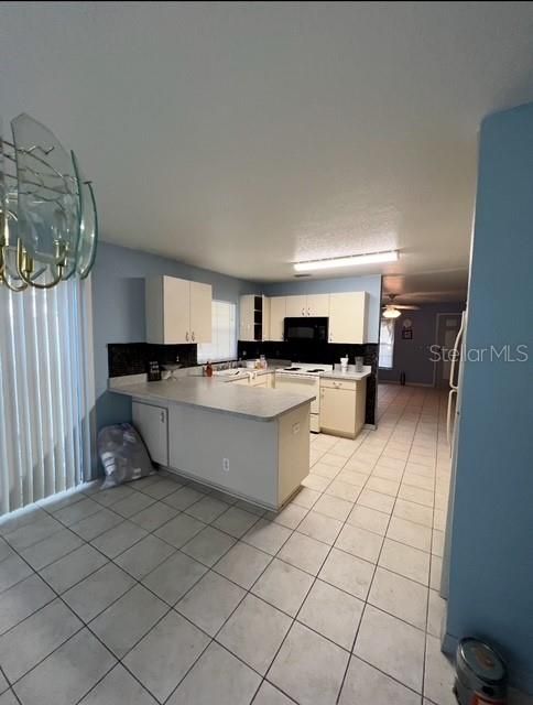 Active With Contract: $310,000 (4 beds, 0 baths, 2124 Square Feet)