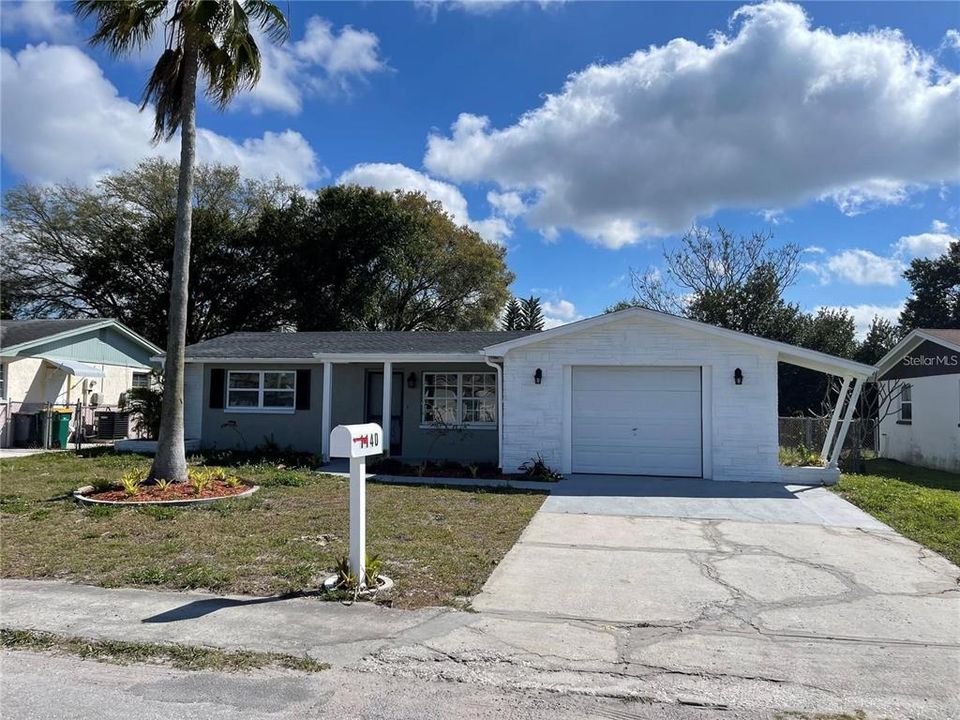 Recently Rented: $1,695 (3 beds, 2 baths, 1192 Square Feet)