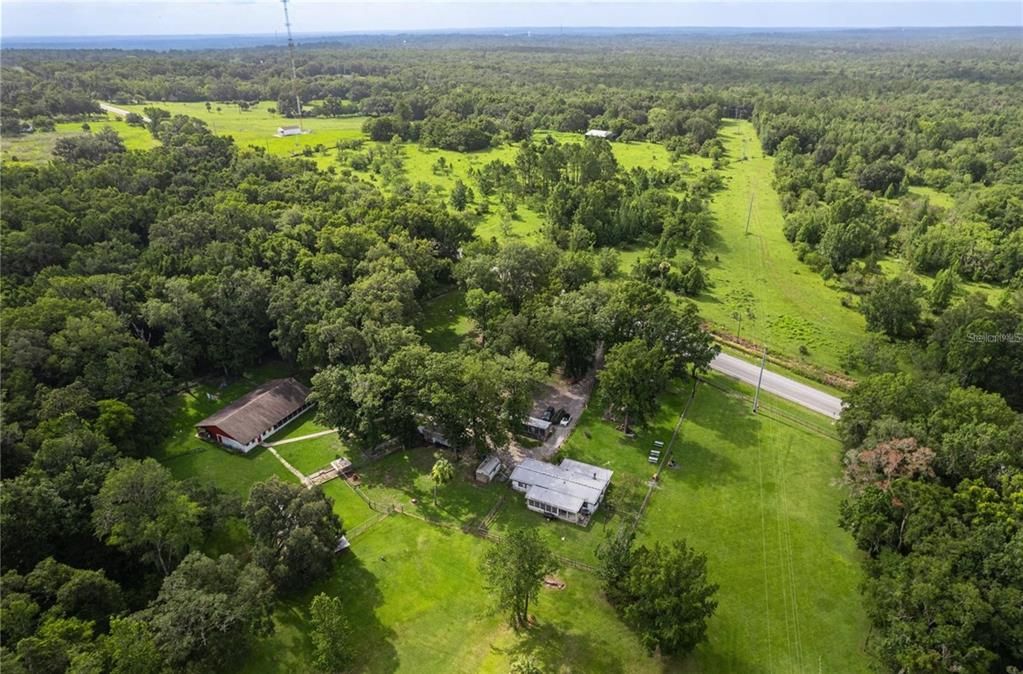 En Venta: $777,000 (3 camas, 2 baños, 2913 Pies cuadrados)