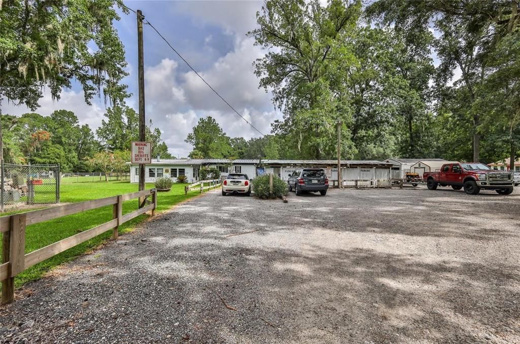 En Venta: $777,000 (3 camas, 2 baños, 2913 Pies cuadrados)