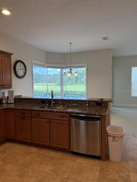 待售: $780,000 (5 贝兹, 4 浴室, 3376 平方英尺)