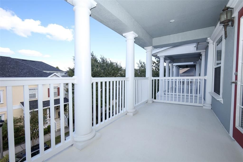 En Venta: $394,000 (3 camas, 3 baños, 1854 Pies cuadrados)