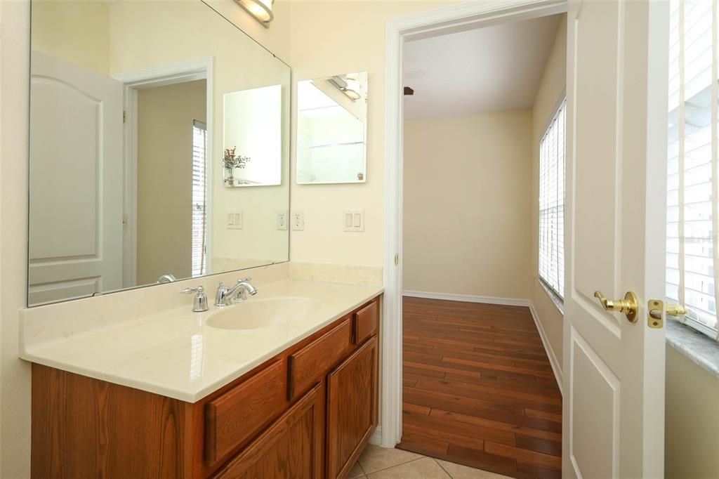 En Venta: $394,000 (3 camas, 3 baños, 1854 Pies cuadrados)