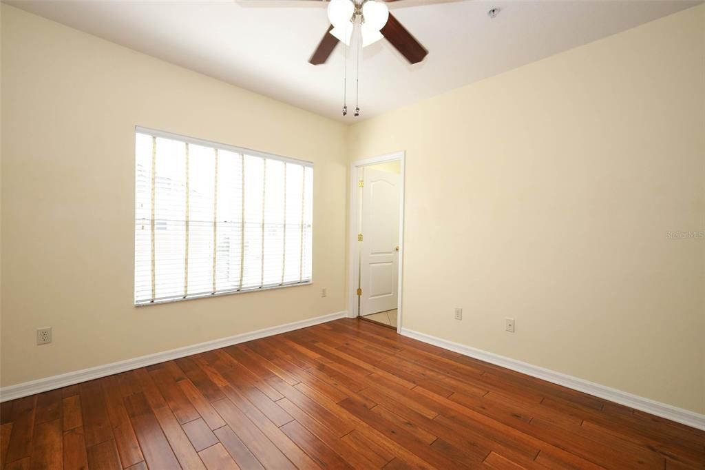 En Venta: $394,000 (3 camas, 3 baños, 1854 Pies cuadrados)