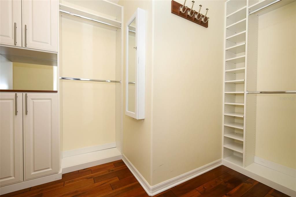 En Venta: $394,000 (3 camas, 3 baños, 1854 Pies cuadrados)