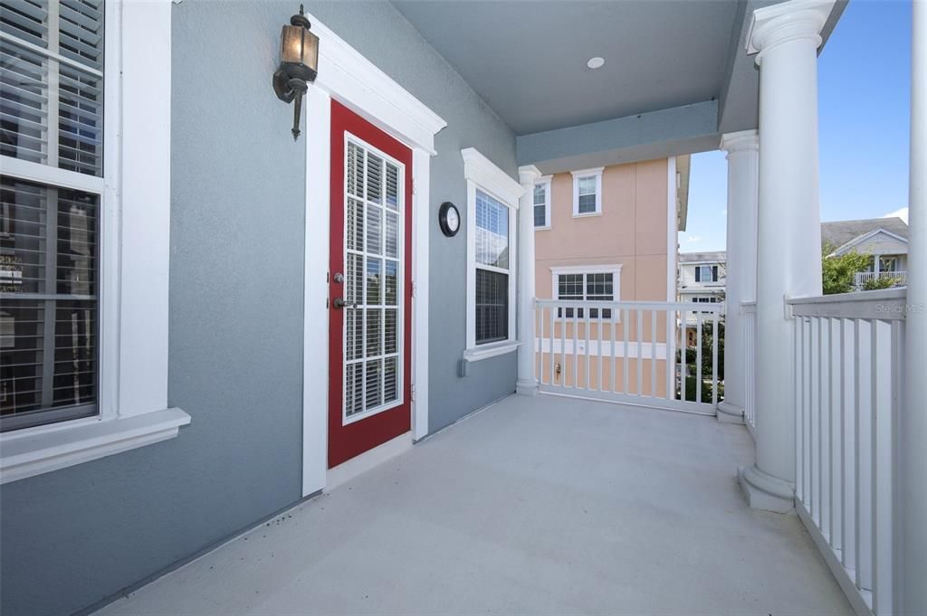 En Venta: $394,000 (3 camas, 3 baños, 1854 Pies cuadrados)