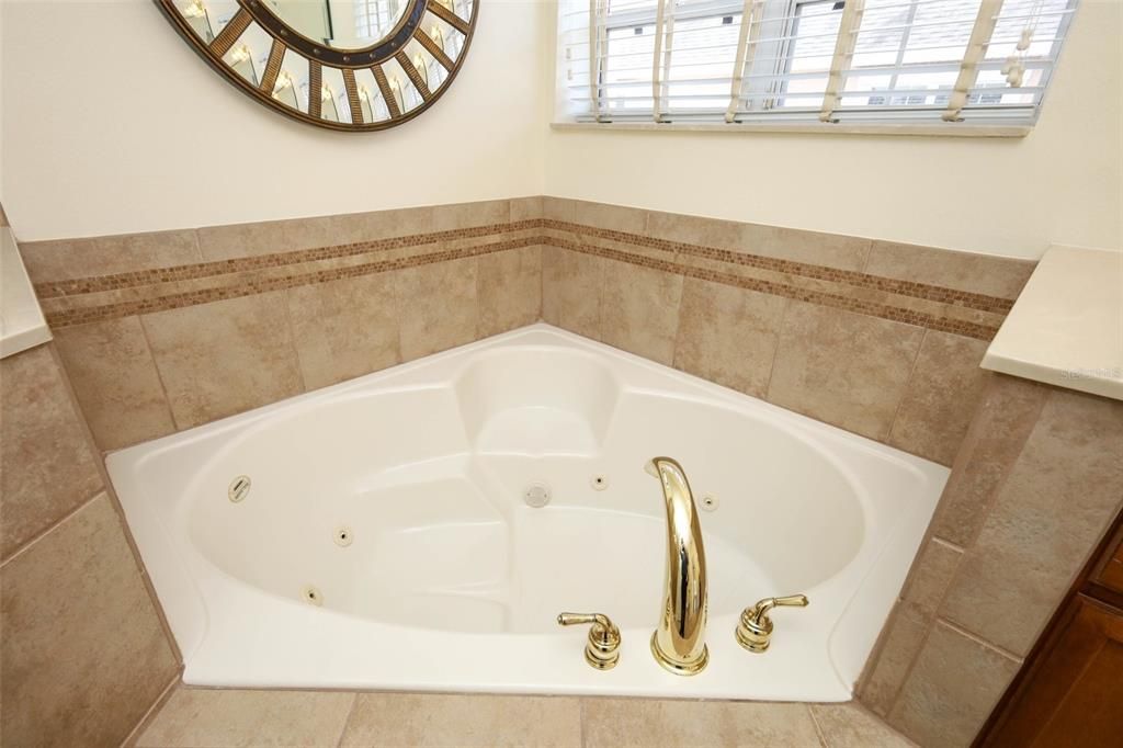 En Venta: $394,000 (3 camas, 3 baños, 1854 Pies cuadrados)