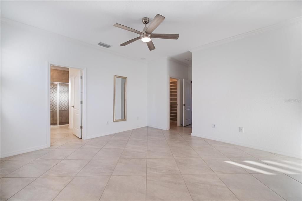 For Sale: $549,900 (3 beds, 3 baths, 1849 Square Feet)