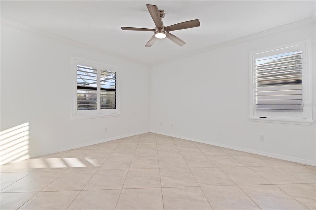 For Sale: $549,900 (3 beds, 3 baths, 1849 Square Feet)