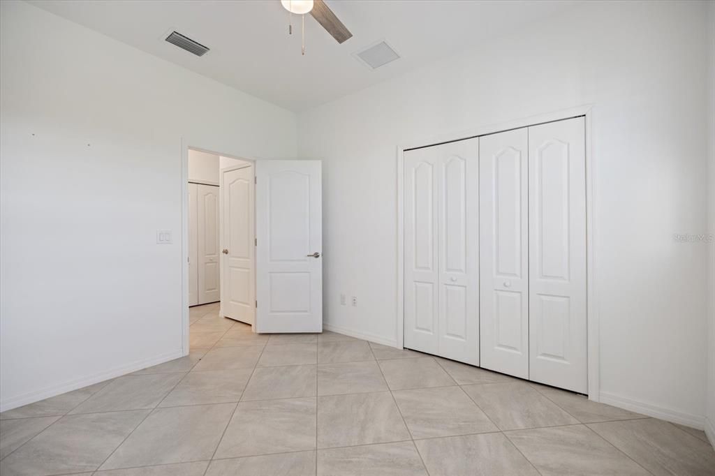 For Sale: $549,900 (3 beds, 3 baths, 1849 Square Feet)