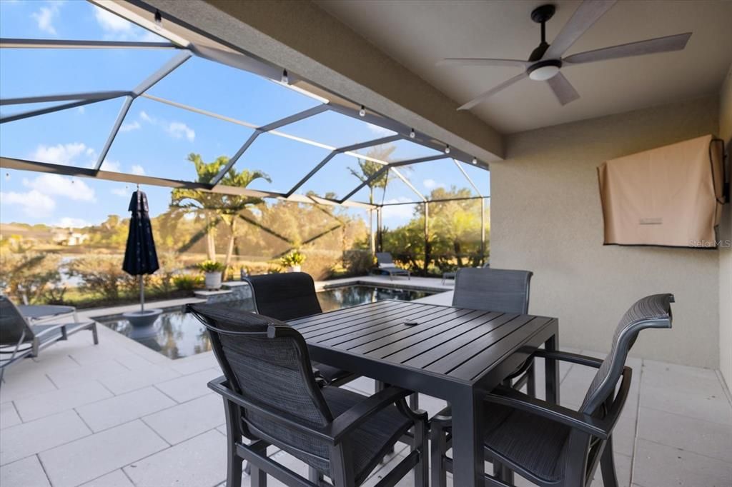 For Sale: $549,900 (3 beds, 3 baths, 1849 Square Feet)