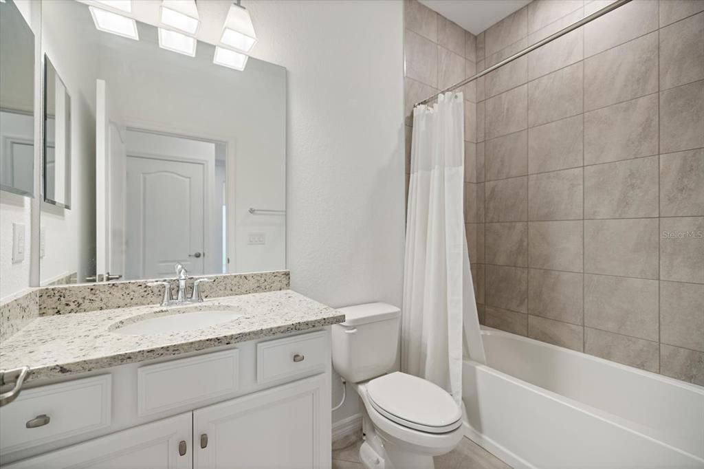 For Sale: $549,900 (3 beds, 3 baths, 1849 Square Feet)