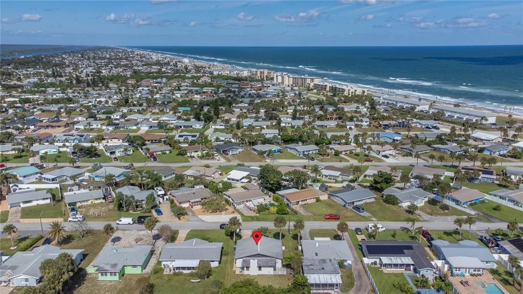 На продажу: $379,000 (2 спален, 2 ванн, 1194 Квадратных фут)