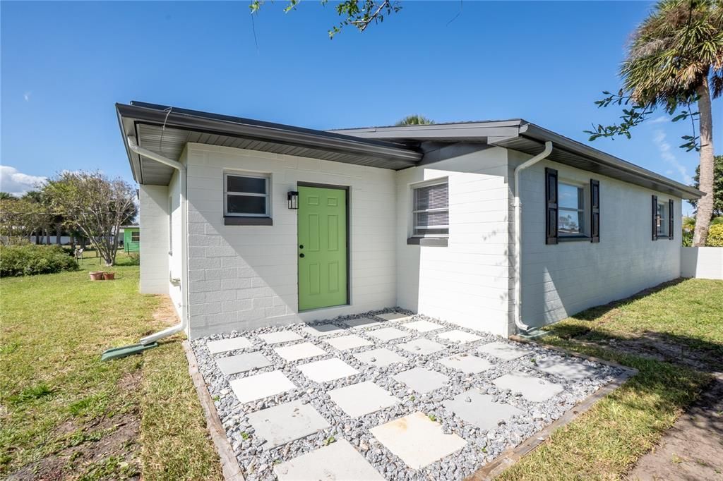 На продажу: $379,000 (2 спален, 2 ванн, 1194 Квадратных фут)